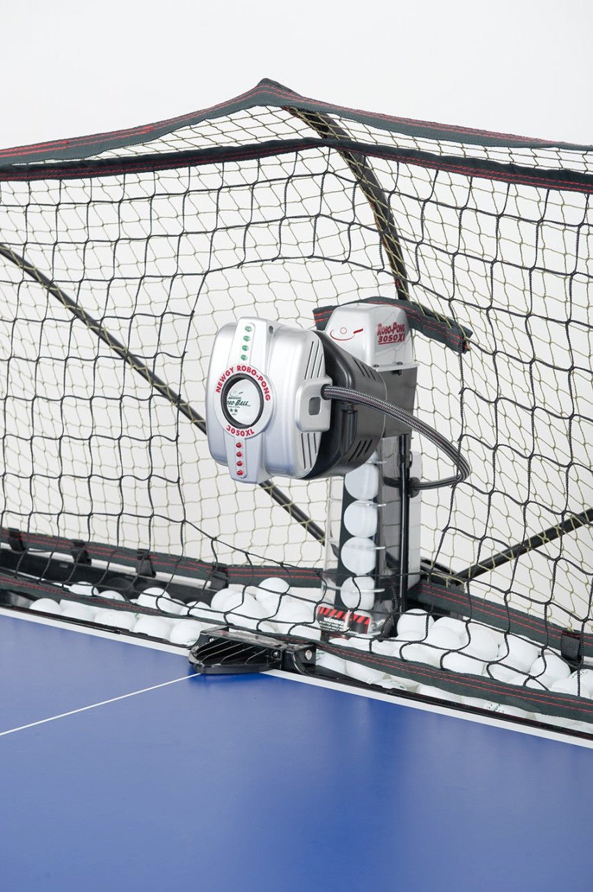 Robot Tenis de Masa DONIC Newgy Robo - Pong 3050 XL - Magazin Tenis de Masa